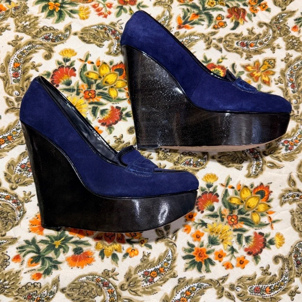 Alice +‎ Olivia Navy Suede Loafer Wedge Platform Heels Pointed Toe 39.5 Brazil